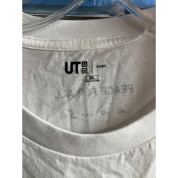 UNIQLO x KAWS UT Graphic T-Shirt White Unisex 4XL Peace for All 457869 NWT - Picture 4 of 6